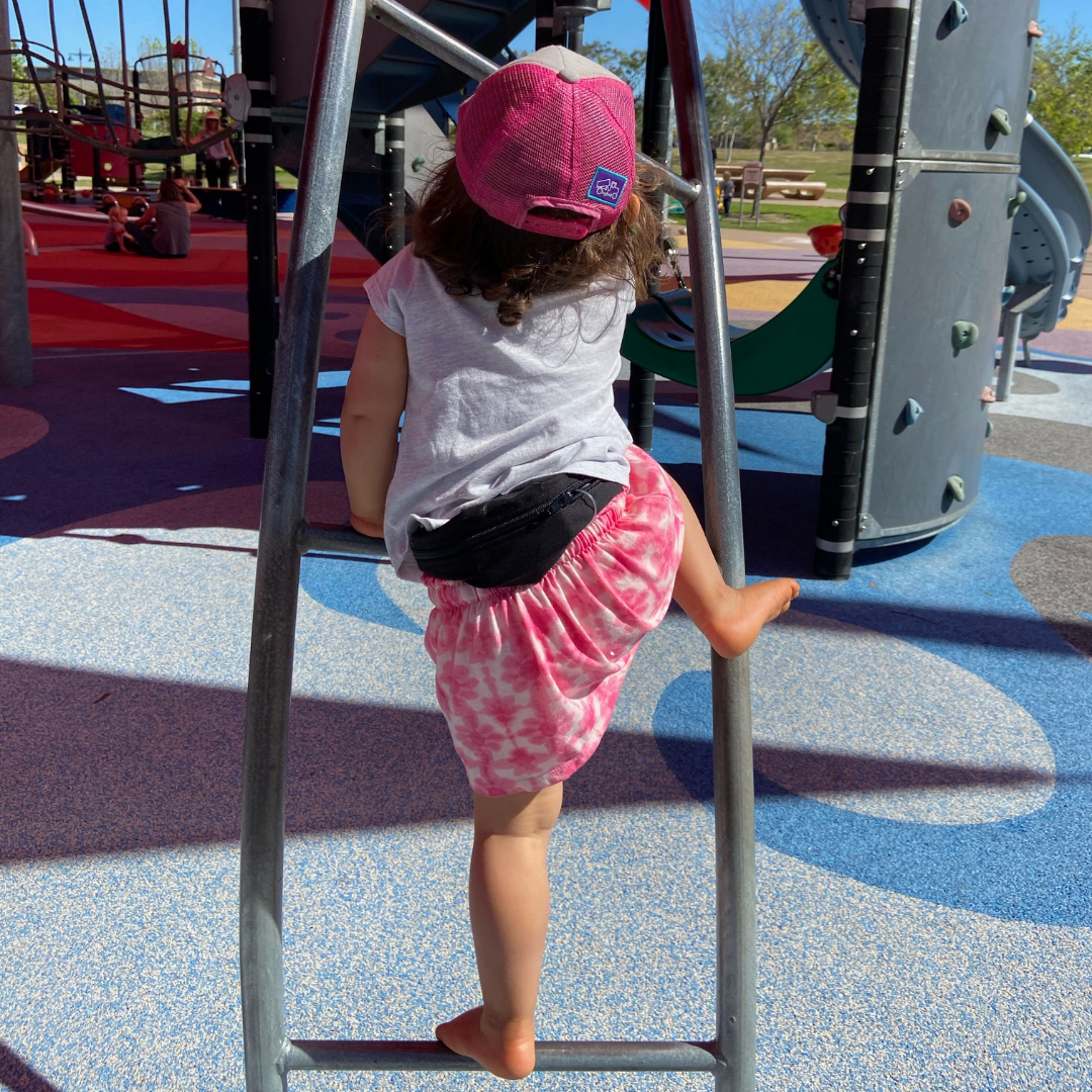 spibelt-kid-s-play-proof-running-belt-for-insulin-pump-cgm-epipen image 3