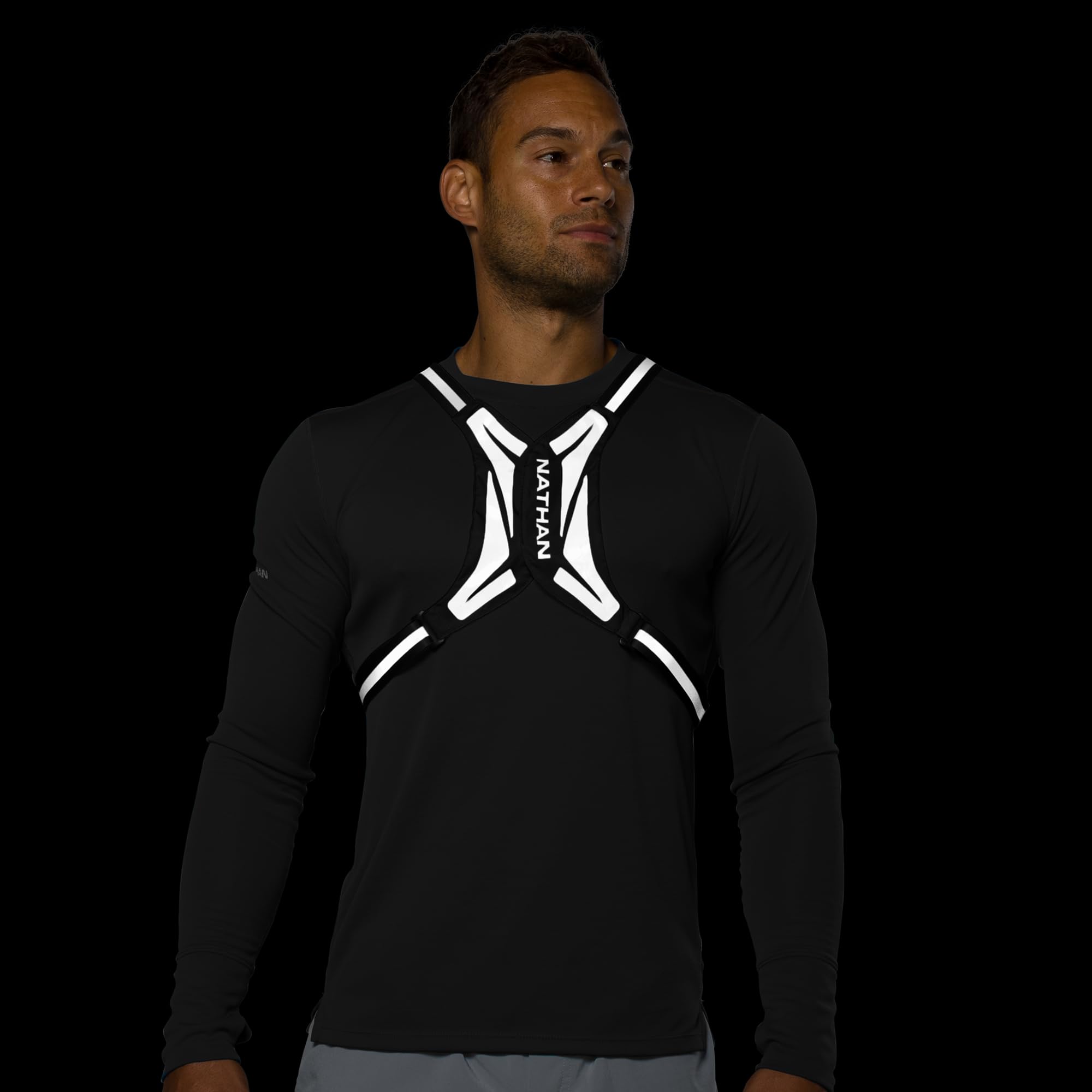 nathan-hypernight-reflective-vest-lite-ns60320-lightweight-high-visibility-runni image 2