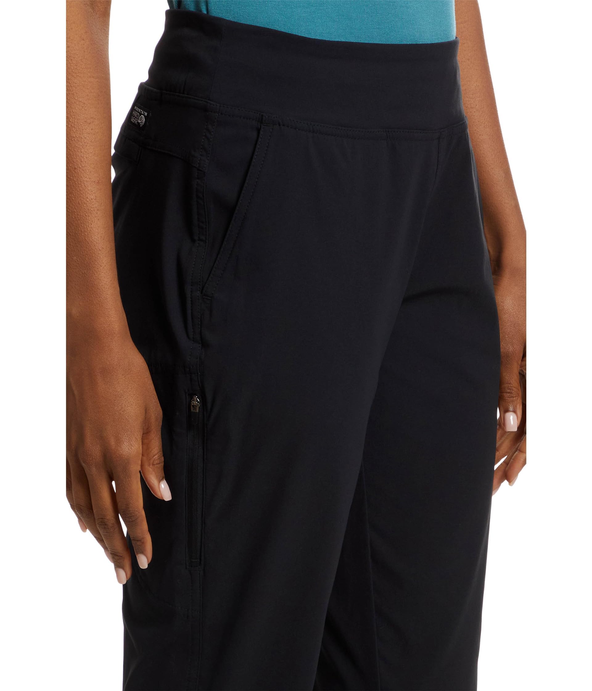 mountain-hardwear-dynama-crop-high-rise-stretch-cropped-pant-for-climbing-trail- image 4