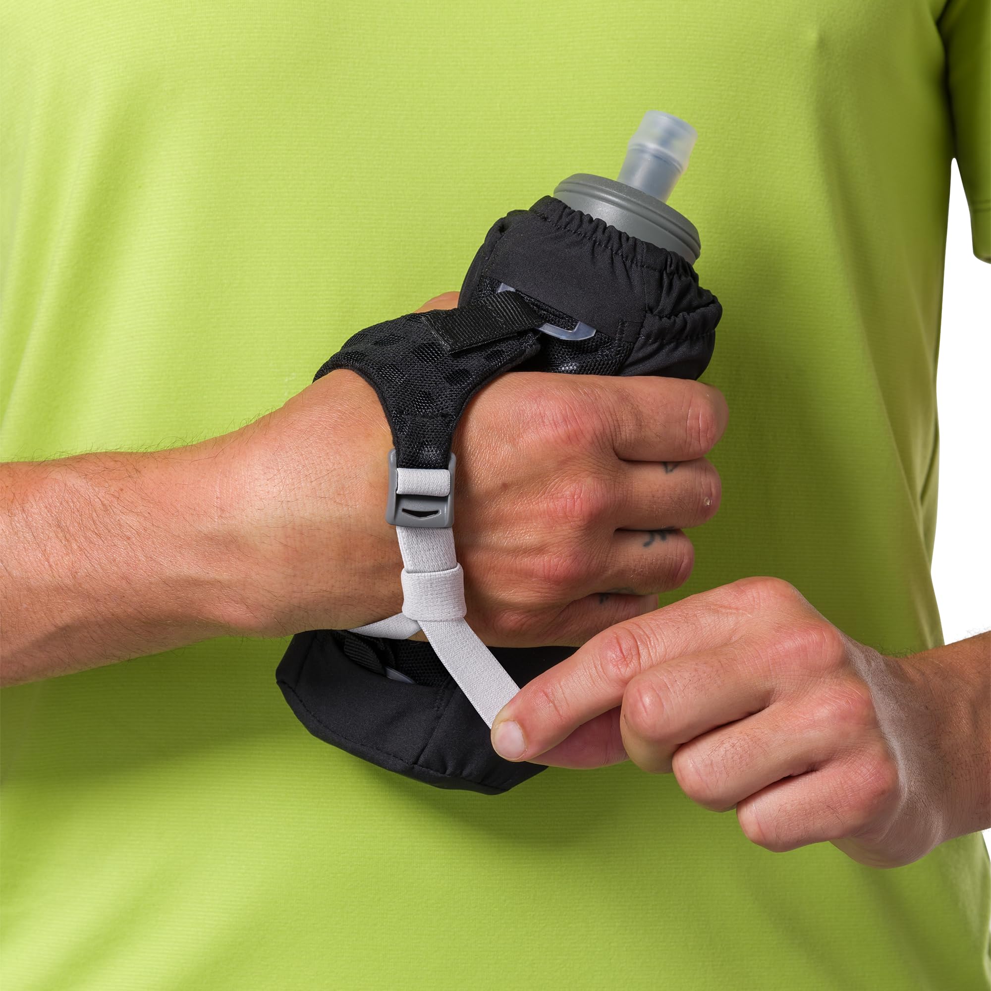 nathan-pinnacle-18oz-exo-draw-insulated-handheld-soft-flask-collapsible-running- image 8
