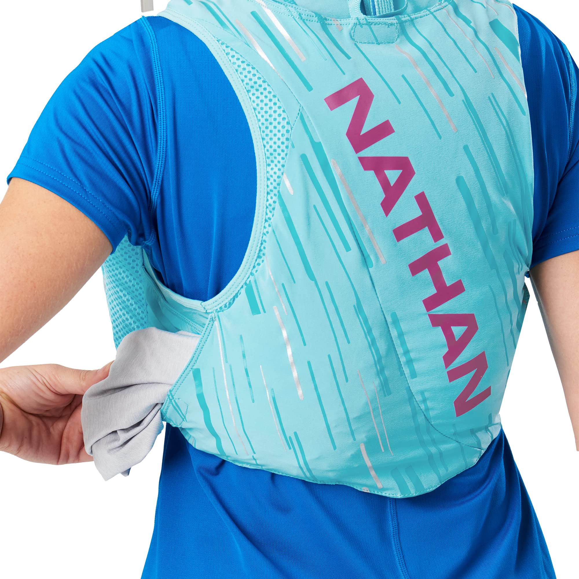 nathan-pinnacle-hydration-running-vest-backpack-4l-with-two-20oz-soft-flasks-lig image 8