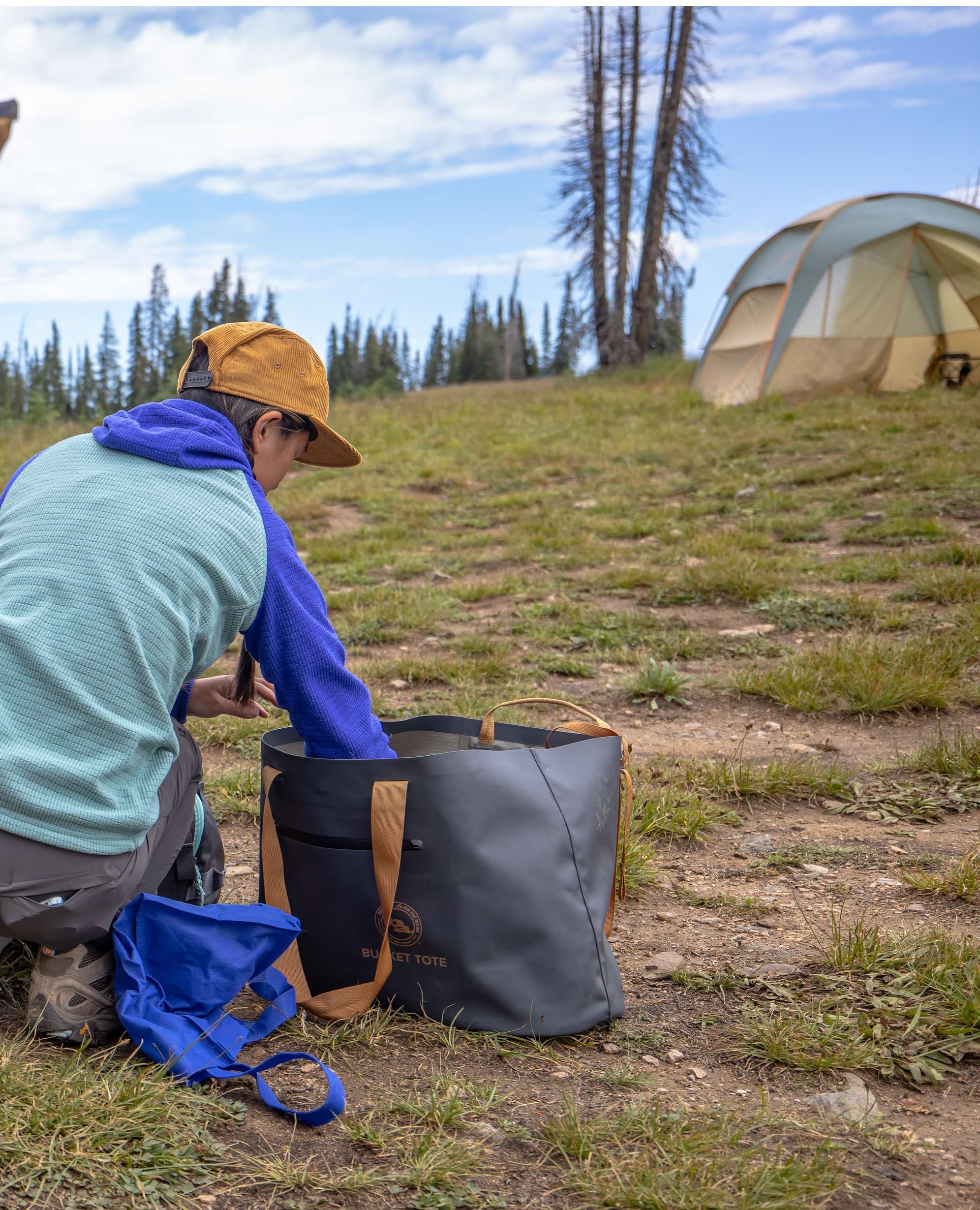 big-agnes-bucket-tote-waterproof-stand-up-gear-and-utility-tote-with-shoulder-st image 3