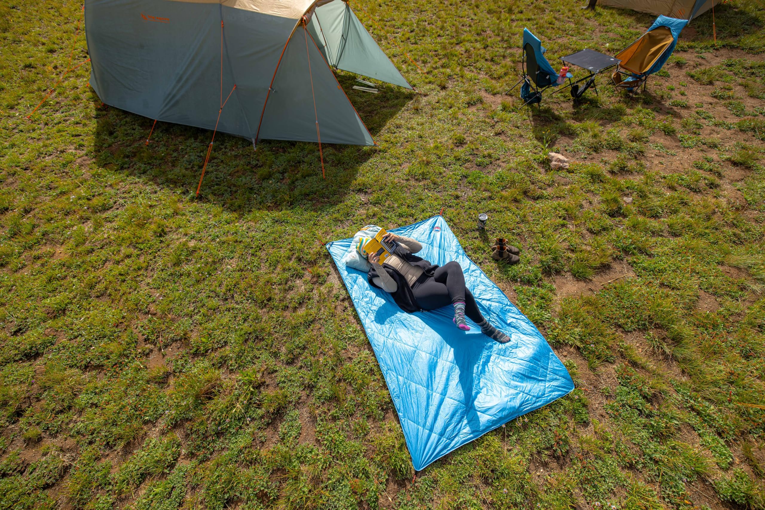 big-agnes-why-not-picnic-blanket-90x90-waterproof-insulated-outdoor-blanket-with image 6