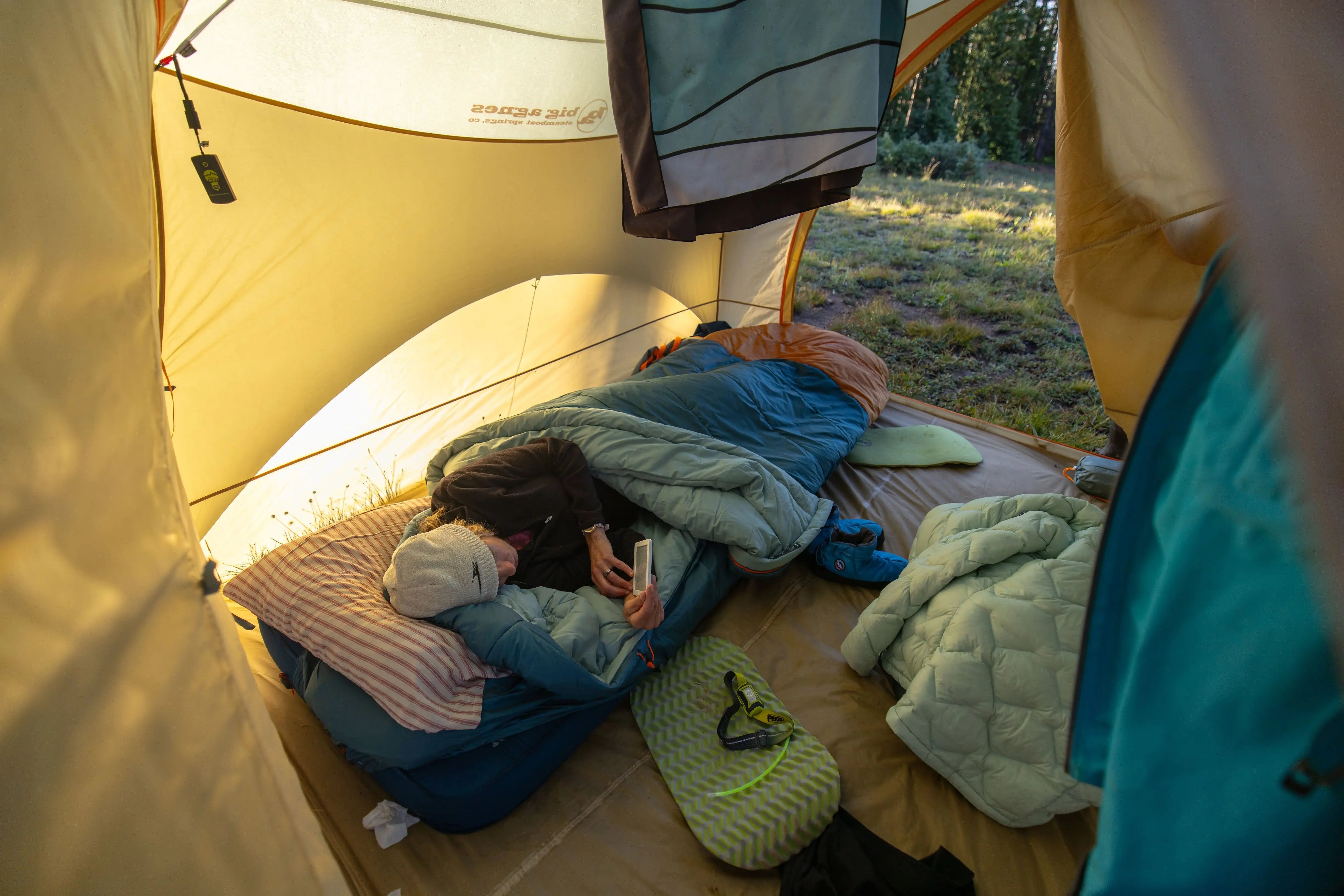 big-agnes-echo-park-35-f-sleeping-bag-wide-and-long-synthetic-mummy-bag-with-pad image 8